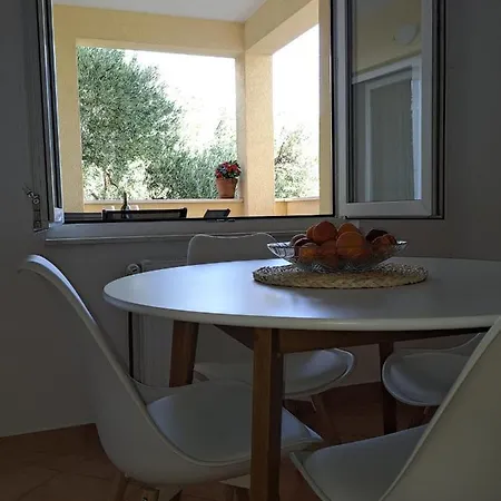 Apartment Jele *